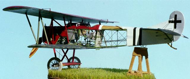 Stephen Lawson, Littleton CO, USA www.wwi-n-plastic.com www.aeroscale.co.uk