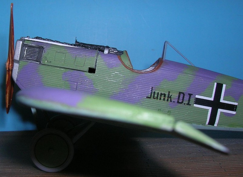 Stephen Lawson, Littleton CO, USA www.wwi-n-plastic.com www.aeroscale.co.uk